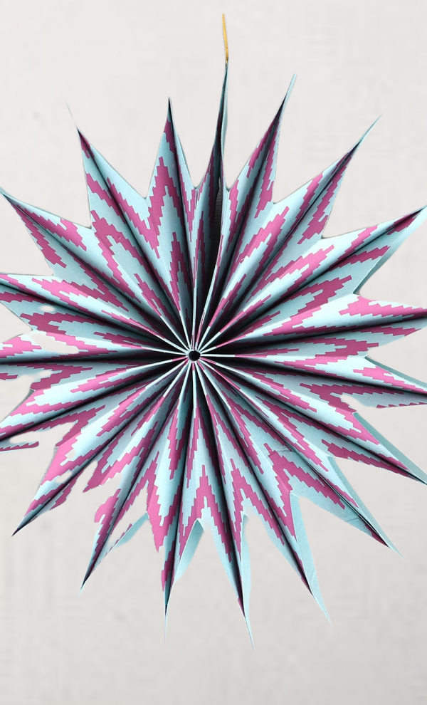 Estrella de papel de yute